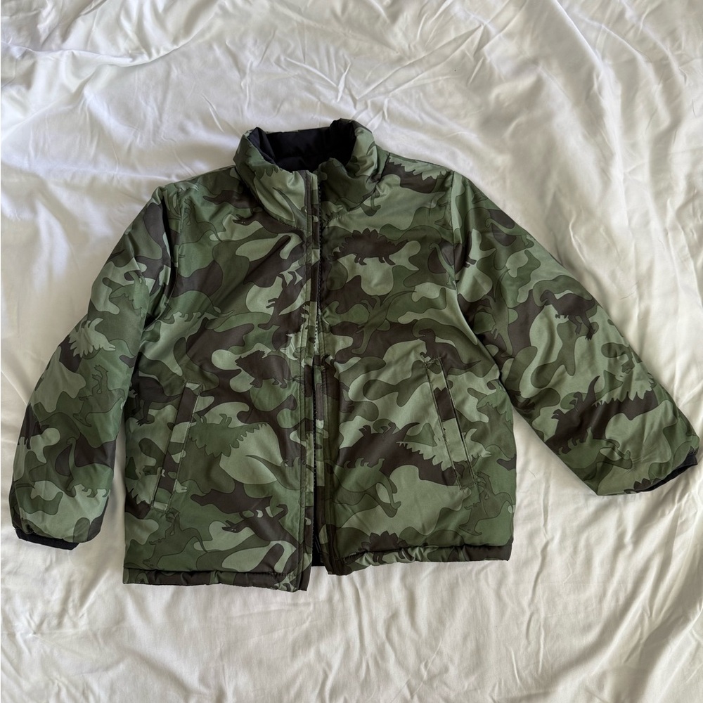 GAP Reversible Black and Dino Camo Puffer Jacket